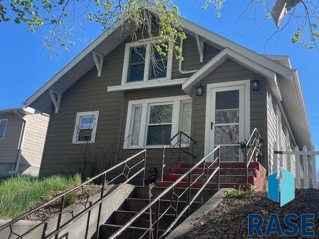 304 E Beebe Ave, Chamberlain, SD